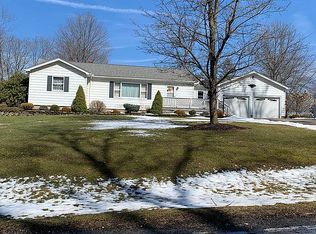 4864 Rootstown Rd, Ravenna, OH 44266