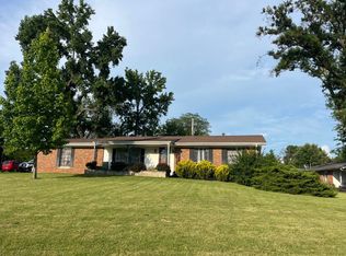14140 Le Sabre Dr, Florissant, MO 63034