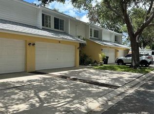 1124 Sunset Point Rd APT 302, Clearwater, FL 33755