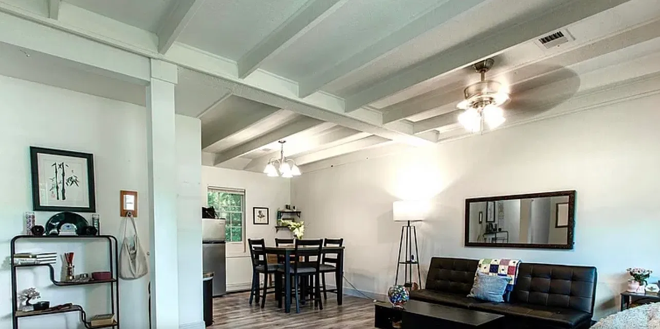 2 bed, 984 sqft, $1,250 — Photo 2