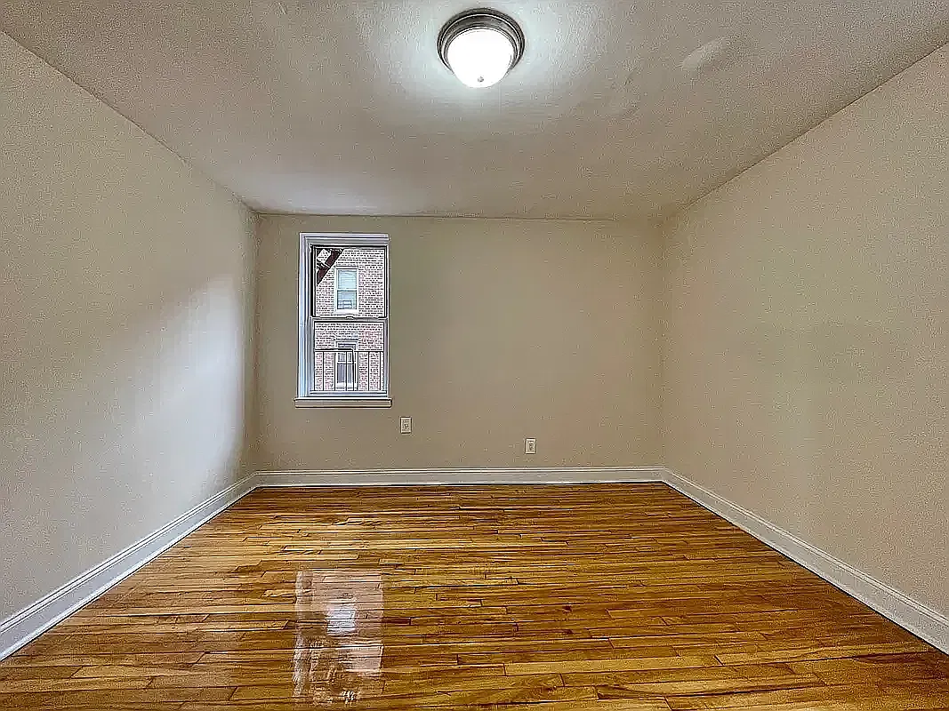 143-36 Barclay Avenue — Photo 3