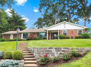 1 Woodbridge Park Rd, Saint Louis, MO 63131