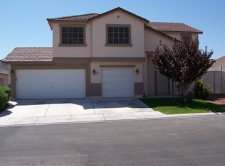 911 Hunters Ridge Way, North Las Vegas, NV 89032