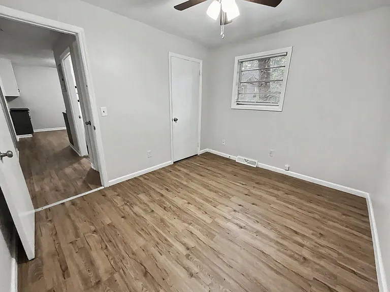 1813 Walker Ave — Photo 12