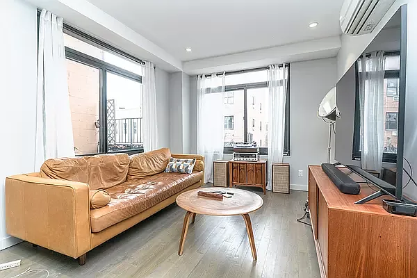 Rented by MySpaceNYC | media 12