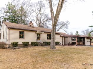 15475 W Guerin Rd, Libertyville, IL 60048