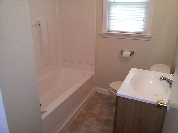 2nd image of 303 Gregg Ct