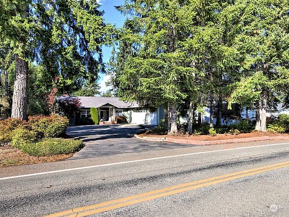4th image of 1331 E Island Lake Drive