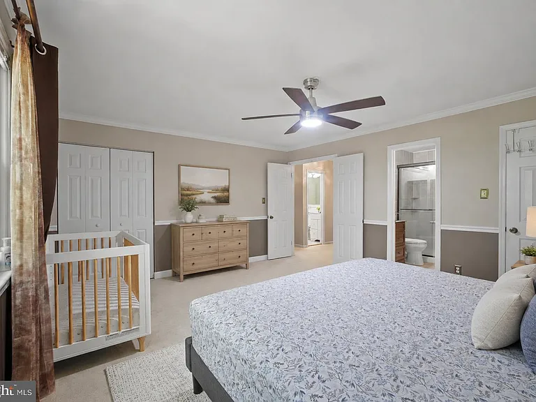 9405 Chatteroy Pl — Photo 16