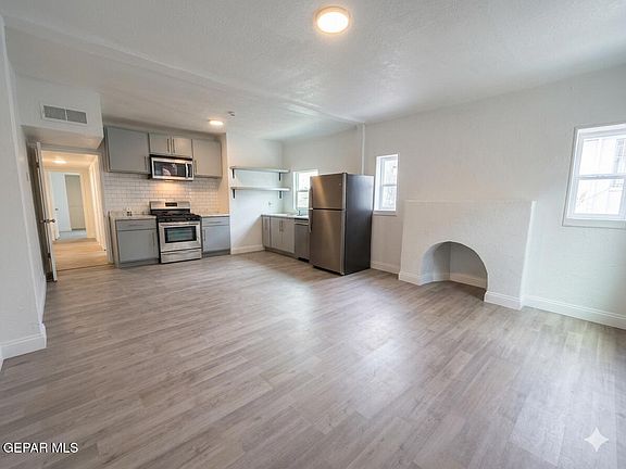 2nd image of 2807 Grant Ave #A