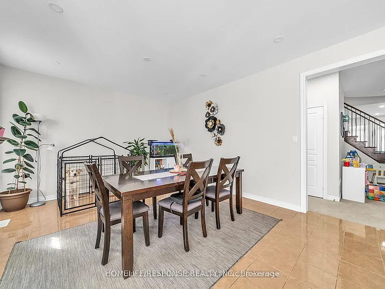 5 Gooseman Cres — Photo 15