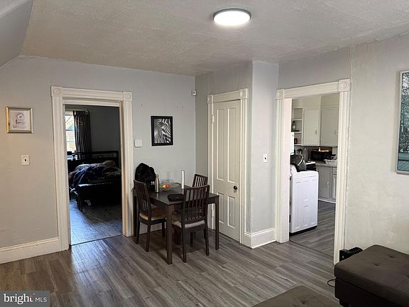 4th image of 34 Cumberland Ave
