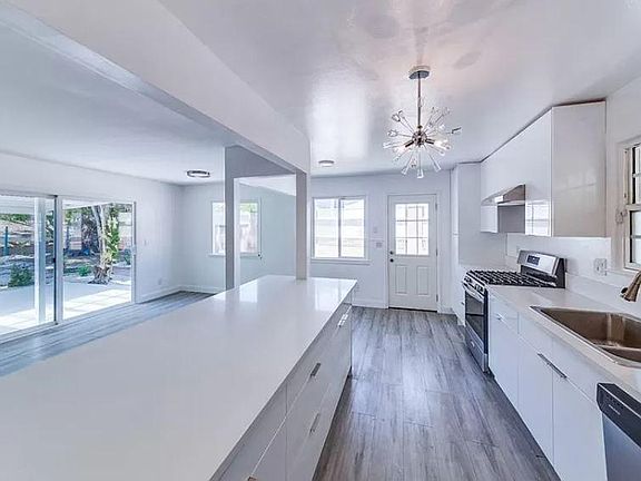 3rd image of 13583 Mindora Ave