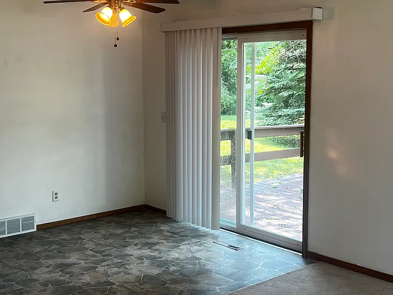 3301 E Canary St — Photo 1