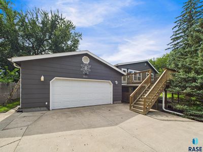 511 Cliff Ave, Valley Springs, SD, 57068