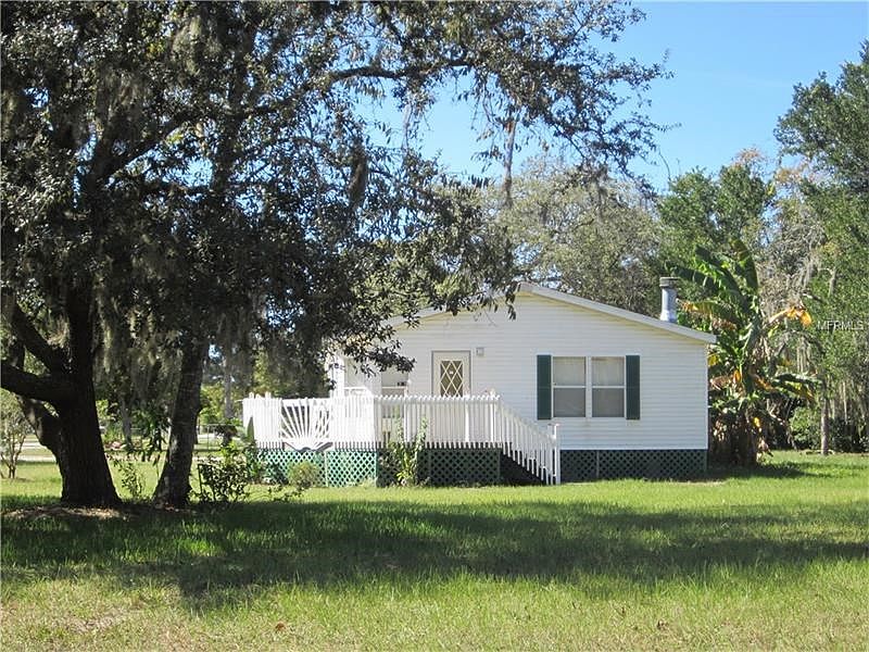 New Roof - March 2016 on this 1999 Doublewide with 1512 sq ft