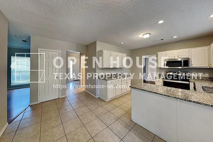 604 Ashby Pl — Photo 6