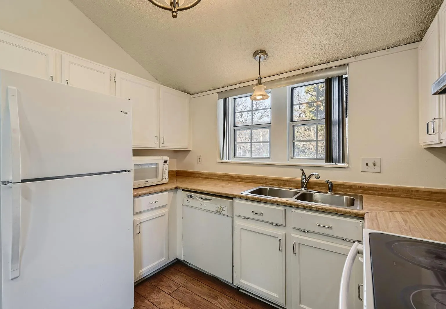 16955 East Piedmont Drive, Unit A — Photo 3