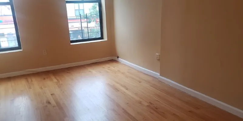 Rented by Merileads Inc. | media 11