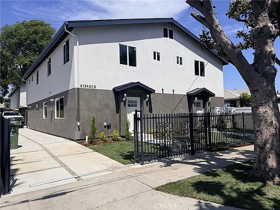 4th image of 213 E Raymond St