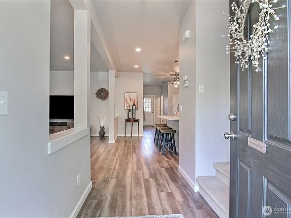 5th image of 6236 Radiance Blvd E