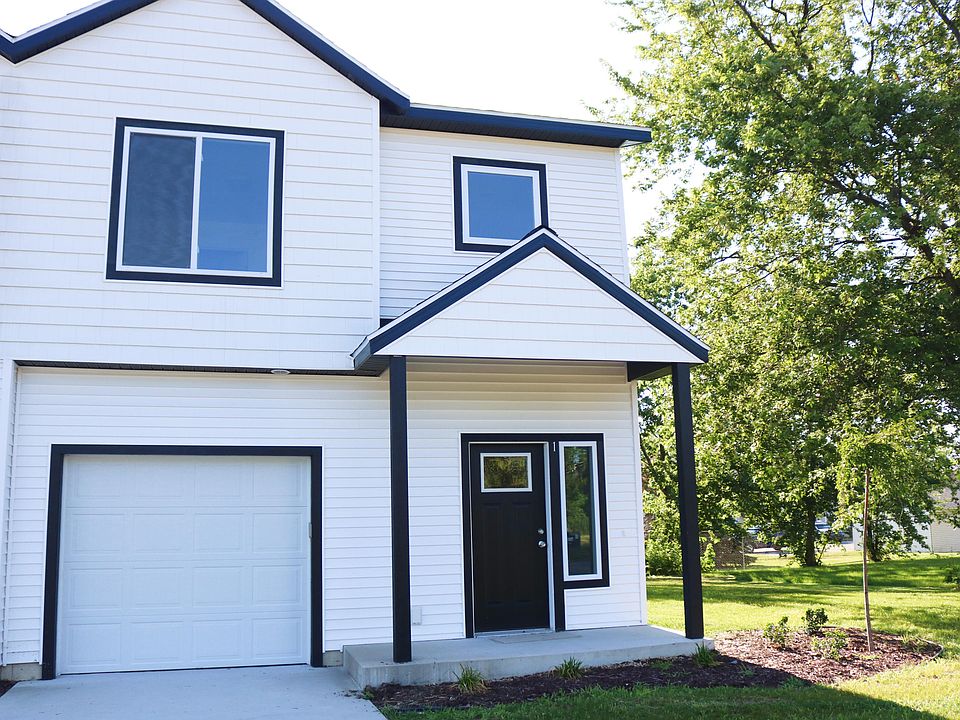 1st image of 392 Harbor Town Ct #1