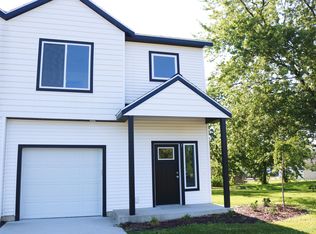 392 Harbor Town Ct #1, Holland, MI 49423