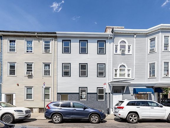 2nd image of 186 Marion St #3