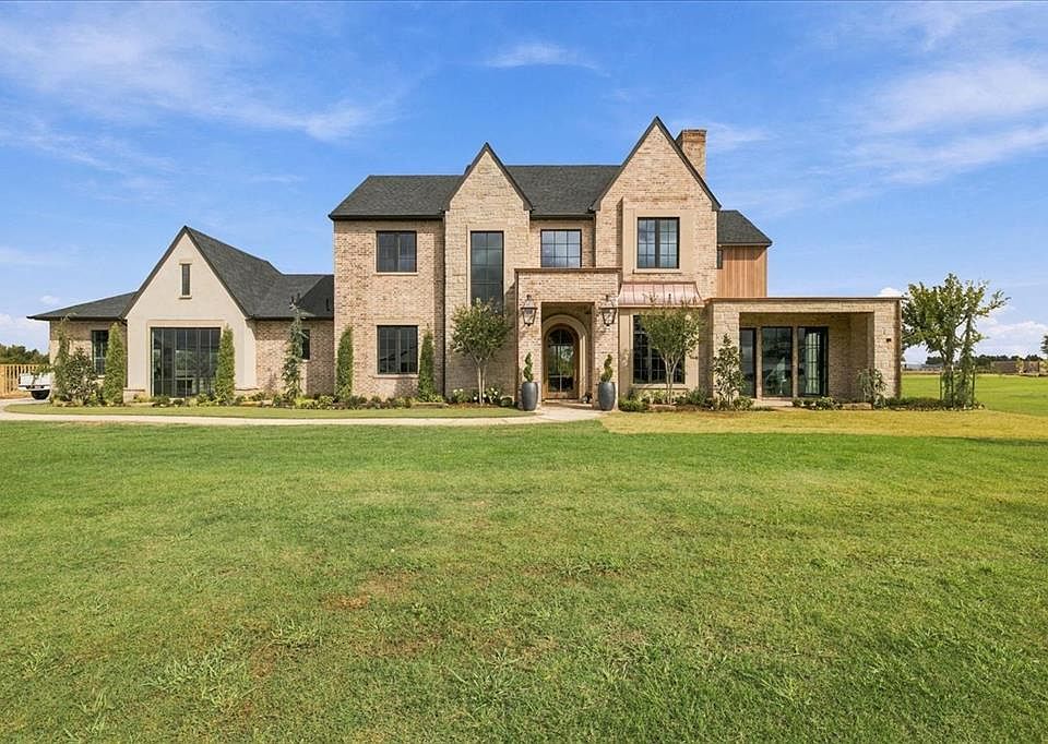 1st image of 20886 Alba Ct