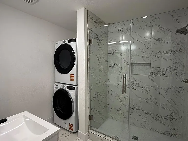 705 W Stanford St #A — Photo 12