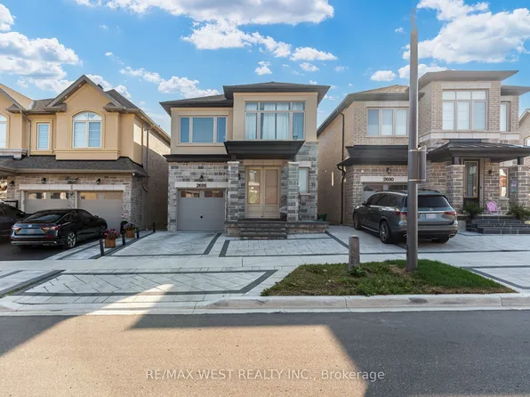 2688 Sapphire Dr, Pickering, ON L1X 0G5