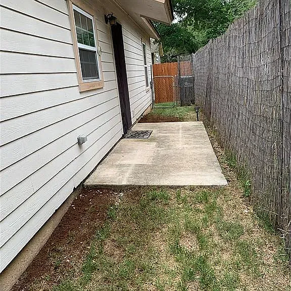 19 Shady Bluff Ct — Photo 5