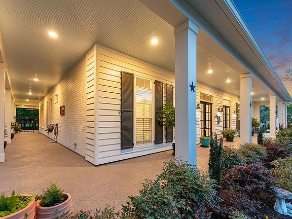 Porch is 1,776 sq ft!