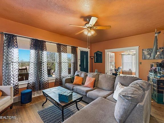 5th image of 2538 Forestdale Ave