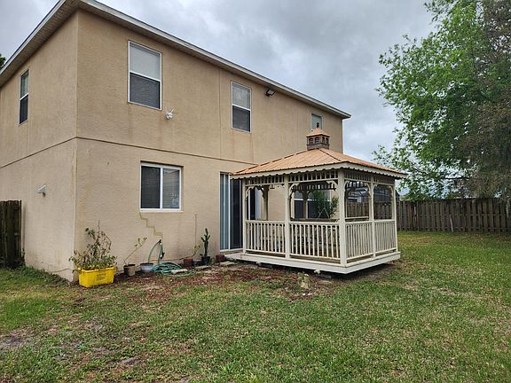 4th image of 1174 Platte Ln N