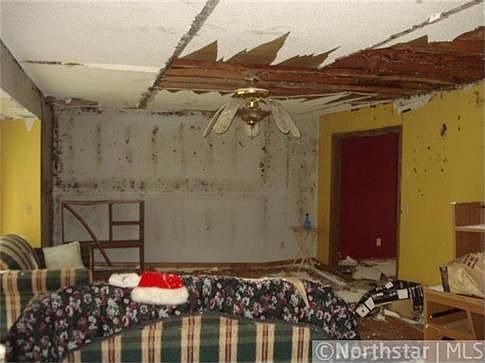 3rd image of 1455 Carrie St