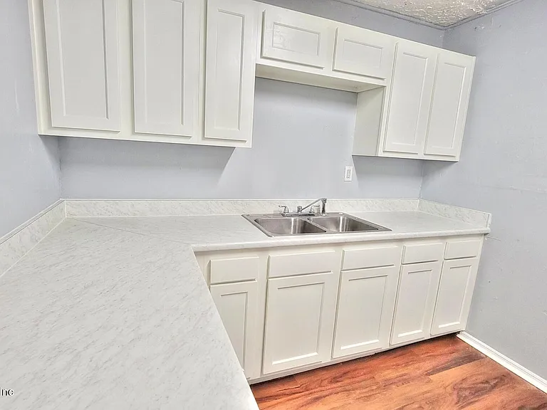 9348 Culpeper Ave — Photo 8
