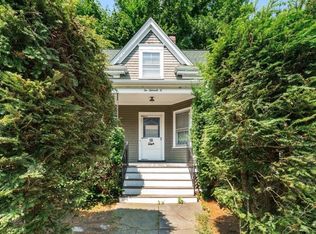 10 Falmouth St, Belmont, MA 02478