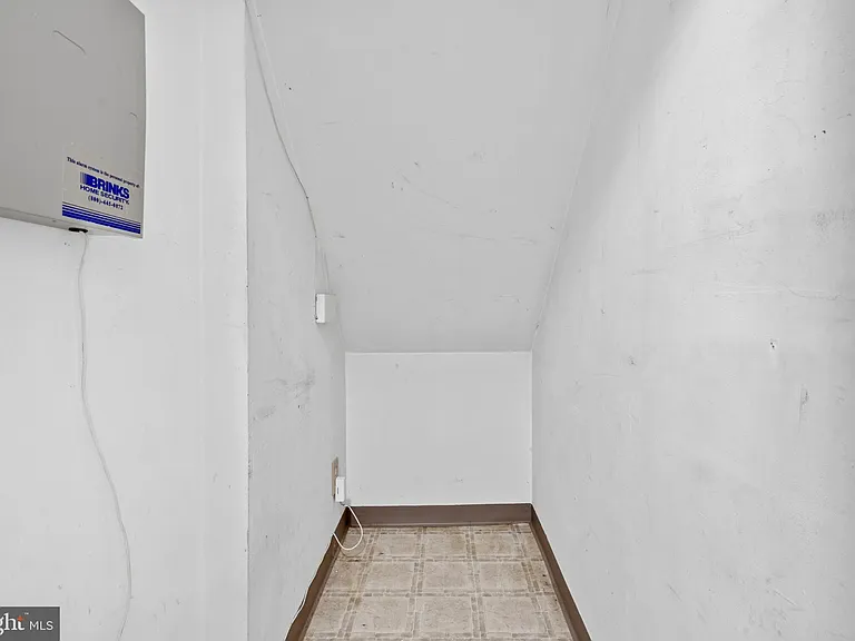 501 Harwood Ct #A — Photo 3