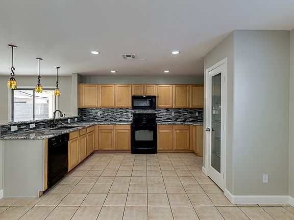 2nd image of 2349 E Meadow Lark Way