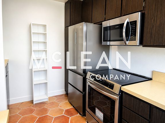4th image of 837 Calle De Pinos