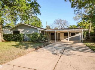 6365 Carnation Dr, Beaumont, TX 77706