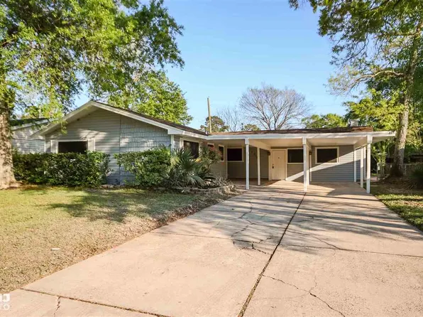 6365 Carnation Dr, Beaumont, TX 77706