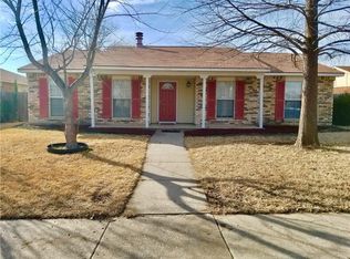 1905 Glencrest Ln, Garland, TX 75040