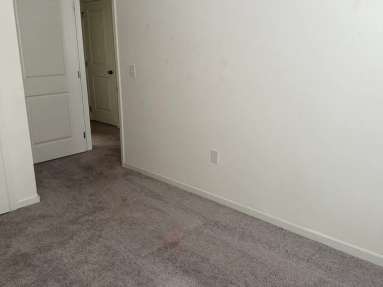 1694 Indiana Loop — Photo 14