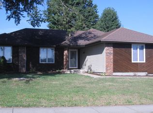 2715 S Eldon Ave, Springfield, MO 65807