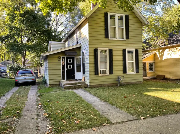 221 Sylvia St, West Lafayette, IN 47906