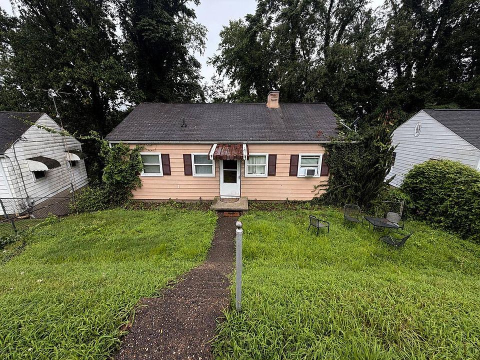 1st image of 1204 Oakmont Rd