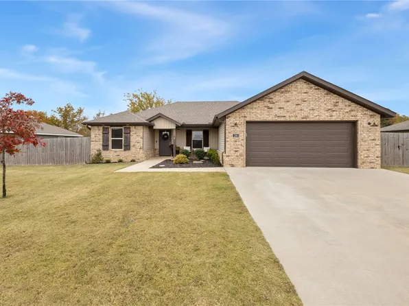 34 W Kiowa St, Farmington, AR 72730