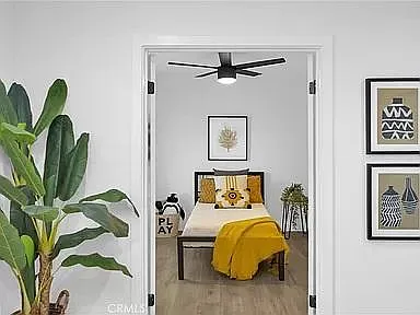 1062 S Gordon St — Photo 2